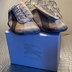 Baby Burberry shoes